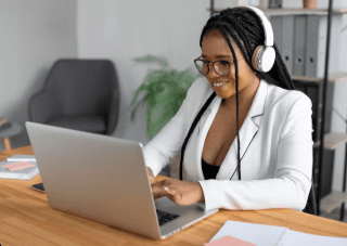 Virtual assistant working